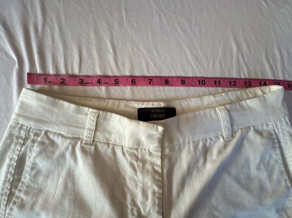 Z631 J.Crew Women's White Cotton Chino Shorts Size 4 - Picture 3 of 5